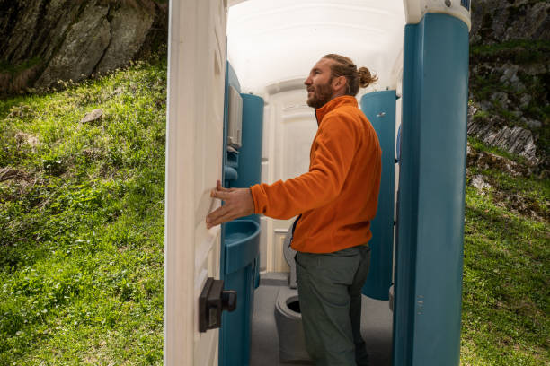 Porta potty delivery and setup in Dawson, TX